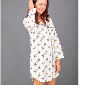 NWT August Morgan bee night shirt